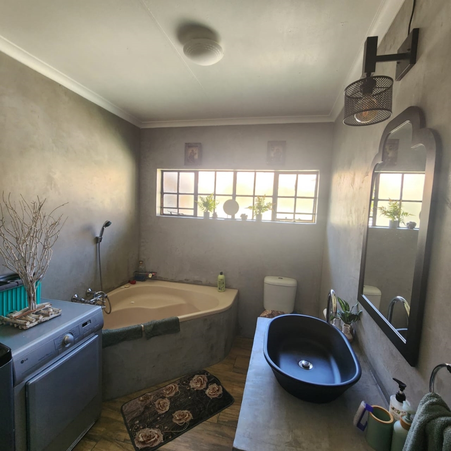 3 Bedroom Property for Sale in Bodorp North West